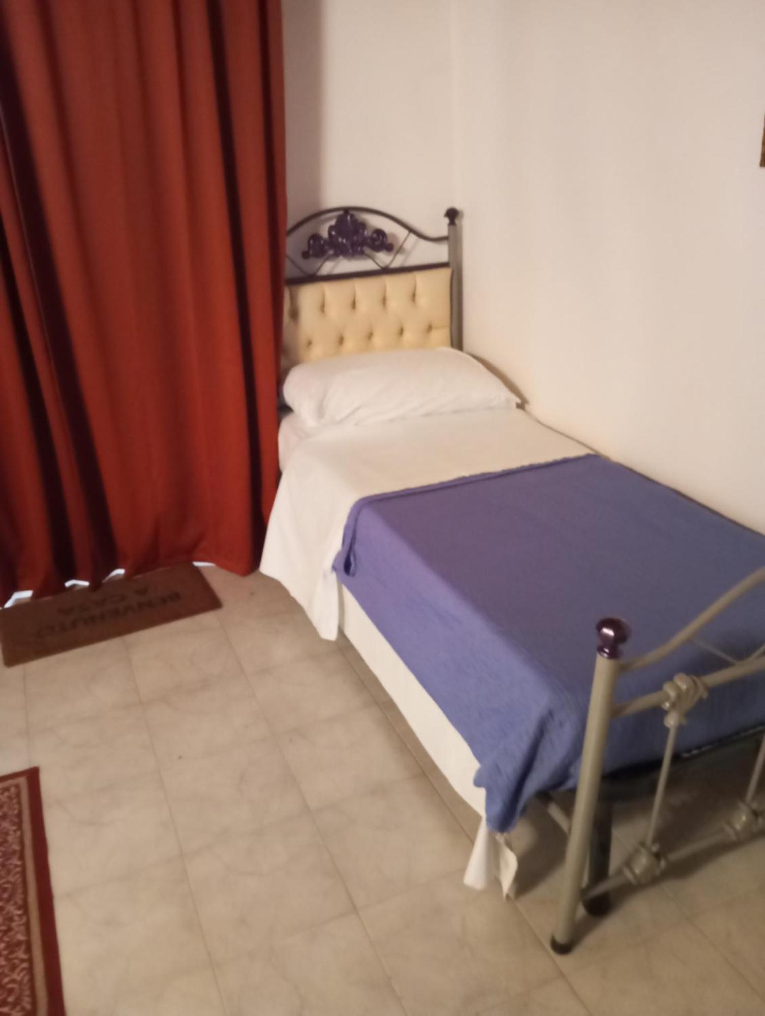 Domvs 84 Hotel Torre Annunziata Kültér fotó